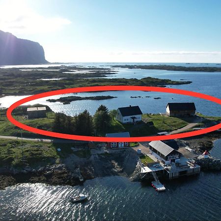 Villa Borgvag - A Unique Seafront Villa In The Heart Of Lofoten Bostad Exterior foto