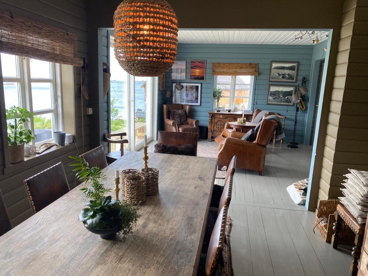 Villa Borgvag - A Unique Seafront Villa In The Heart Of Lofoten Bostad Exterior foto