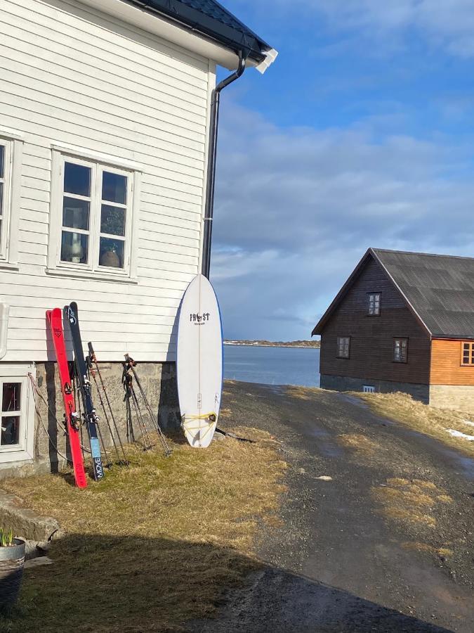 Villa Borgvag - A Unique Seafront Villa In The Heart Of Lofoten Bostad Exterior foto