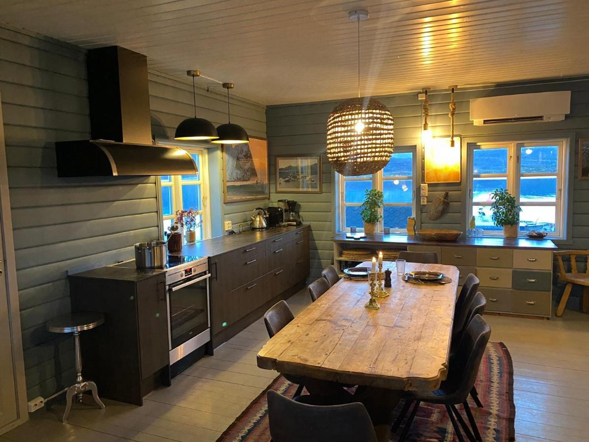 Villa Borgvag - A Unique Seafront Villa In The Heart Of Lofoten Bostad Exterior foto